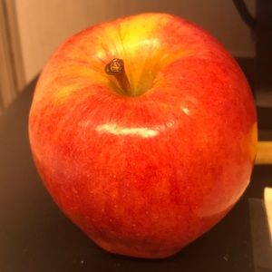 Meet your Posher, Alicia